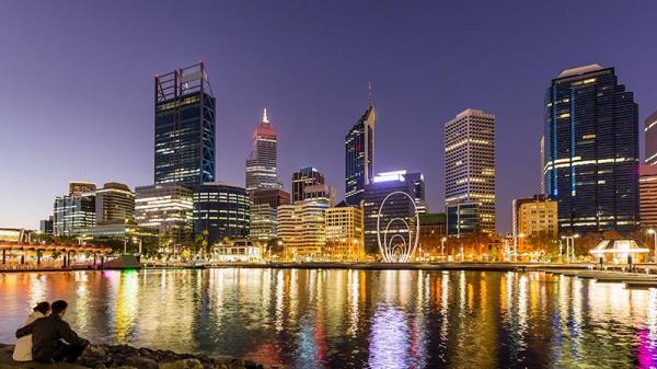 Elizabeth Quay at night