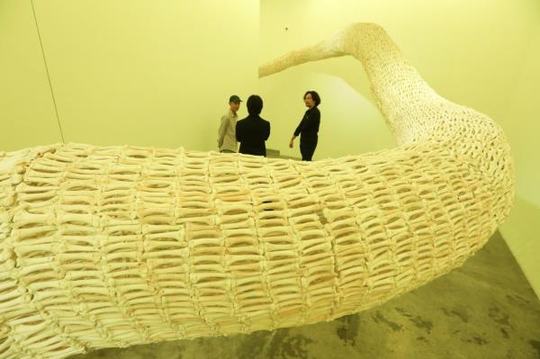 A prominent yellow cast across the gallery was intentio<em></em>nally created to resemble real archaeological sites. Photo: The Star/Yap Chee Hong