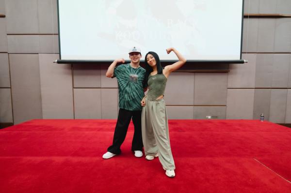 A candid photo of Lia Kim and Back Koo-young at one of the dance sessions.  Photo: Embassy of The Republic of Korea