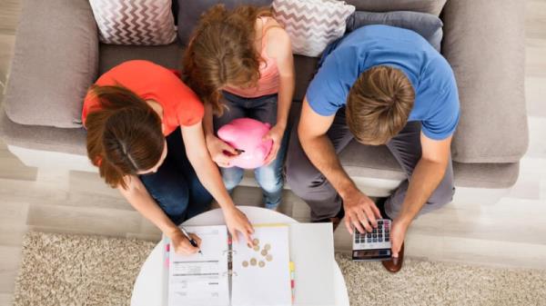 How To Help Your Teens Become Mo<em></em>ney Smart