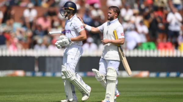 England take lead of 533 in Wellington after Atkinson hat-trick