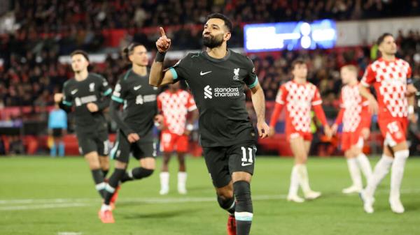 Mo Salah penalty moves Liverpool closer to Champions League last 16