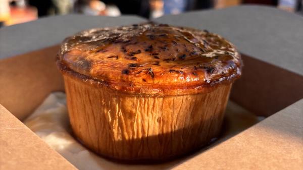 Stolen pie van belo<em></em>nging to Michelin-starred chef found abando<em></em>ned by police