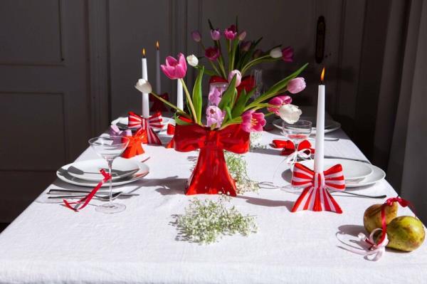 Pink, red and bow tablescape from April and The Bear.