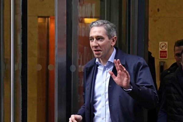 工黨稱統一黨轉移資金的努力是“絕望”