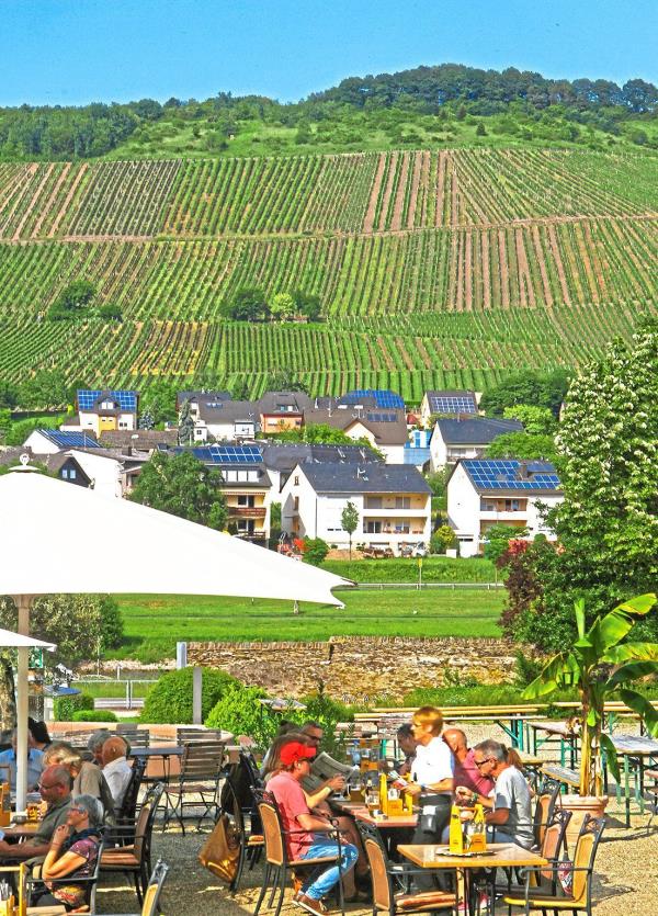 Dine in restaurants overlooking the Mosel River. — Photos: DAVID BOWDEN