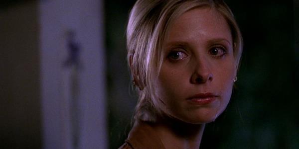 Buffy, played by actor Sarah Michelle Gellar, in Buffy The Vampire Slayer season 7, episode 19, 