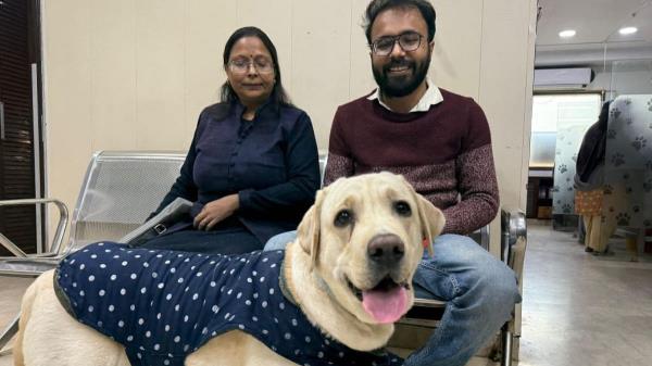 Himalaya Gupta with one-and-a-half-year-old female dog Bella at MaxPetZ | Mrinalini Dhyani | ThePrint