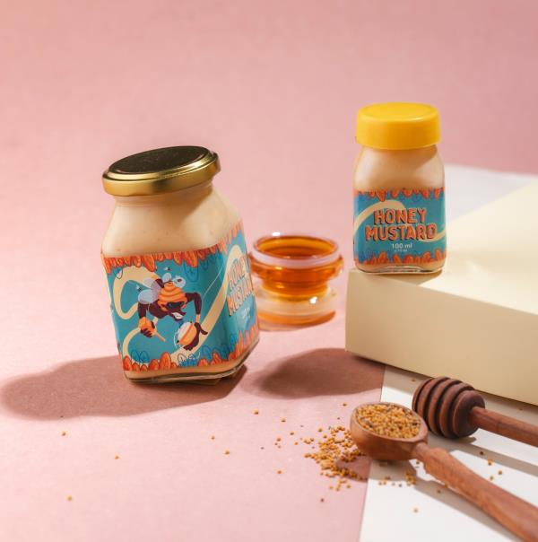Nom Nom, which launched in October 2023, quickly made their mark with popular flavours like ‘Naga BBQ,’ ‘Sweet Chilli,’ ‘Garlic Mayo,’ and ‘Ho<em></em>ney Mustard’. Photo: Courtesy.</p>

<p>　　