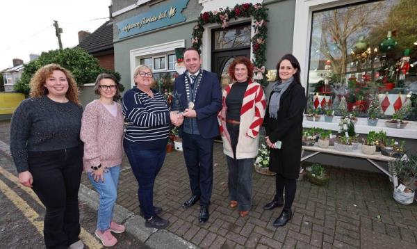 Pictured are Elvyra Donovan, Magda Wazia and Zorica O'Brien, all Elegance Florists Ltd, Douglas Road, receiving the Best Independent Window Display award from Aaron Mansworth, President Cork Business Association, also included are Lisa McCarthy, Spectrum Display & Lead Judge, and Cliona Barnes, Business & Communications Manager CBA, during the Cork Business Association (CBA) inaugural Cork City Christmas Display competition winner presentations, on the Douglas Road, Cork.