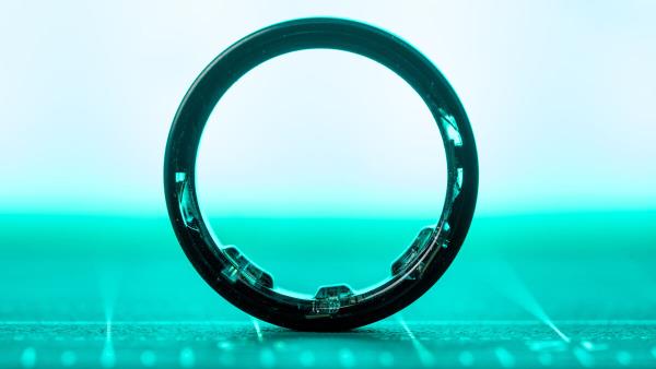 The weight of the Galaxy Ring varies by size. It ranges from 2.3g on the 5 Galaxy Ring to 3g on the largest size 13. Picture: Noel Campion.