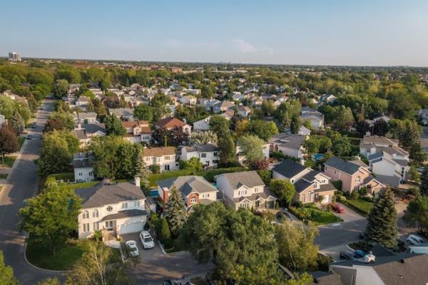 Aerial photo of an affluent suburban neighbourhood