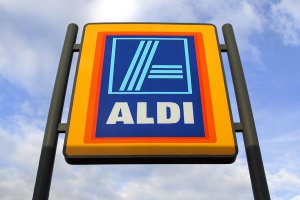 sign for aldi grocery store