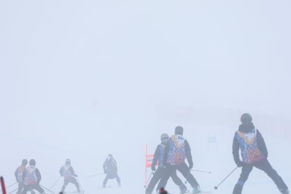 林赛·沃恩（Lindsey Vonn）在圣莫里茨的比赛取消后，将于1月份在圣安东复出
