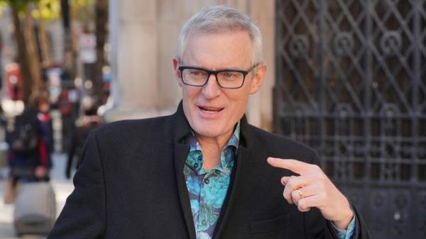 Jeremy Vine outside the Royal Courts of Justice, central London, ahead of a statement being read to court in the libel case between the TV presenter and Joey Barton. Mr Barton agreed to pay ..110,000 to Mr Vine to settle a High Court libel claim in June. Picture date: Friday October 11, 2024. PA Photo. See PA story COURTS Vine. Photo credit should read: Jo<em></em>nathan Brady/PA Wire