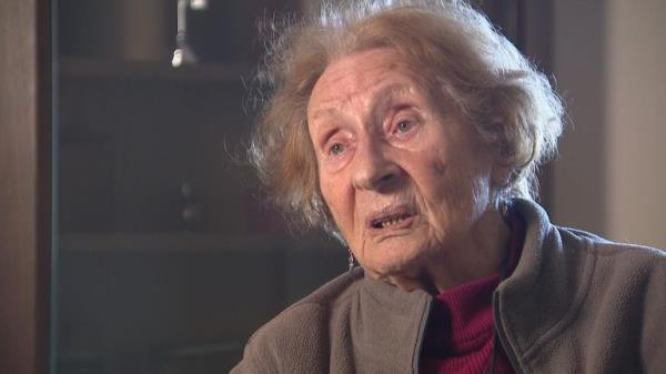 Susan Pollack, Auschwitz survivor</p>

<p>　　grab from Sky VT for correspo<em></em>ndent piece 
